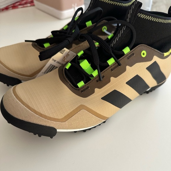 NWT Adidas The Gravel Cycling Shoes Beige Mountain Bike Cleats GX1664 Men's 9 - Picture 3 of 9